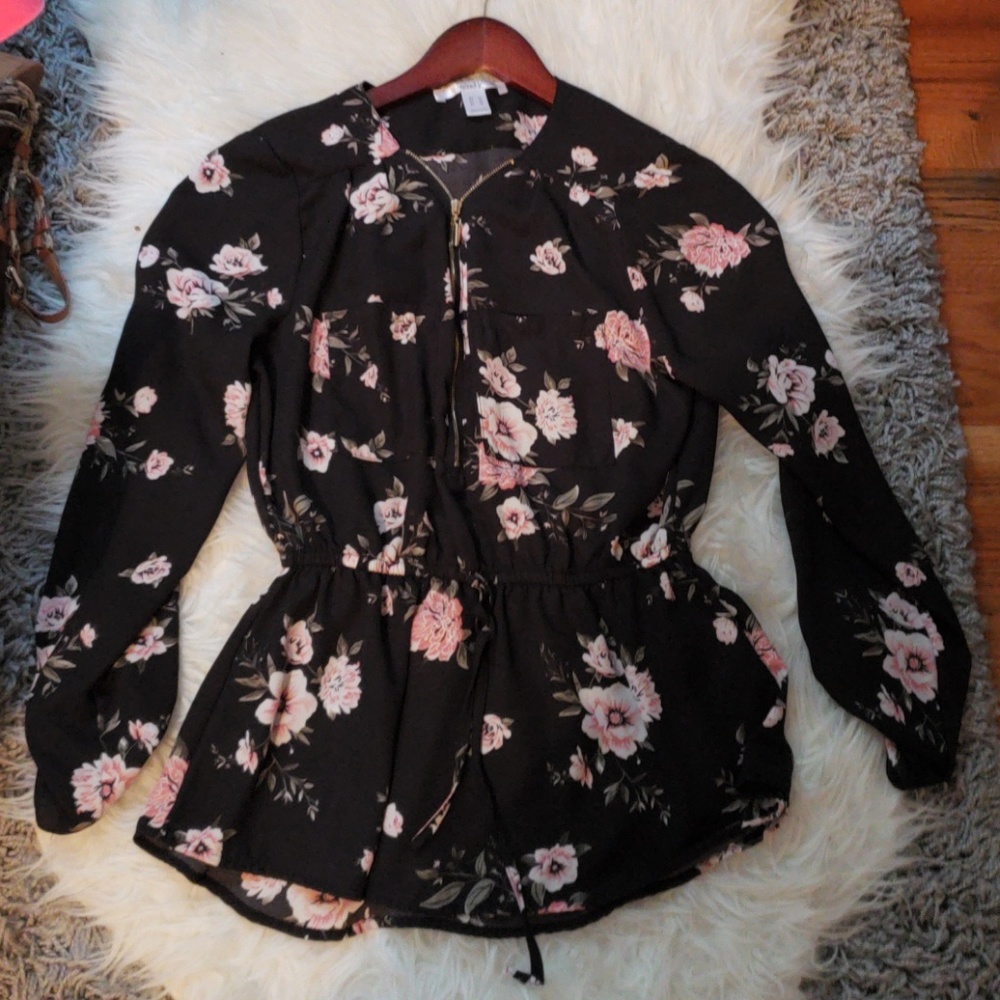 Black floral top